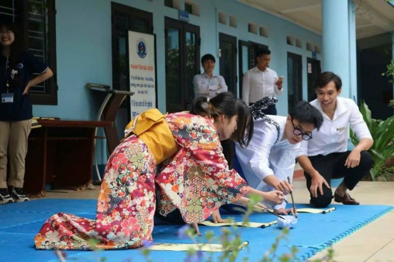 Giới thiệu trung tâm và chương trình đào tạo