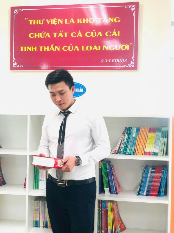 NHÀ GIÁO NGUYỄN VĂN NGHIỆP - BÍ THƯ ĐOÀN TN