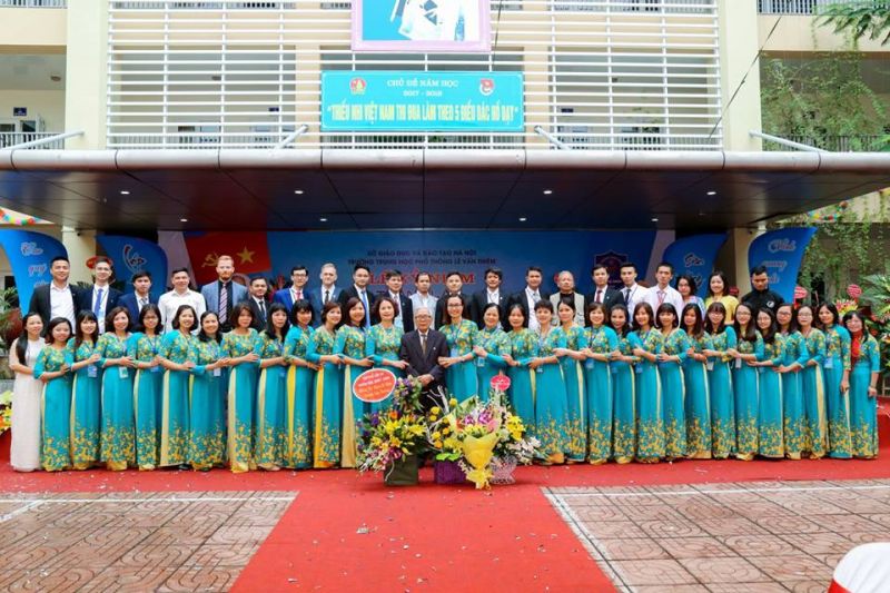 TUYỂN DỤNG GIÁO VIÊN NĂM HỌC 2019 - 2020