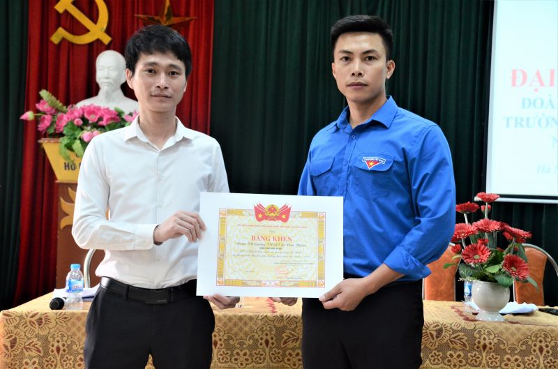 ĐẠI HỘI ĐẠI BIỂU ĐOÀN TNCS HỒ CHÍ MINH TRƯỜNG THPT LÊ VĂN THIÊM LẦN THỨ XXIII NHIỆM KỲ 2020 - 2021