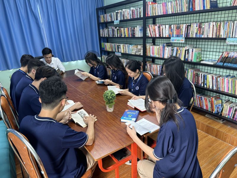 NHỮNG ĐỔI MỚI THI THPT QUỐC GIA NĂM 2025 & VAI TRÒ CỦA CÁC MÔN KHXH HIỆN NAY